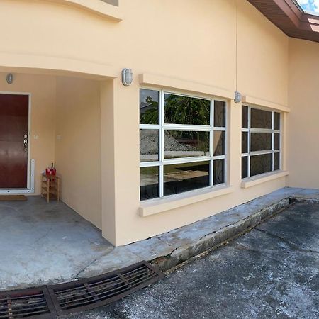Karya Retreat Vila Kuching Exterior foto